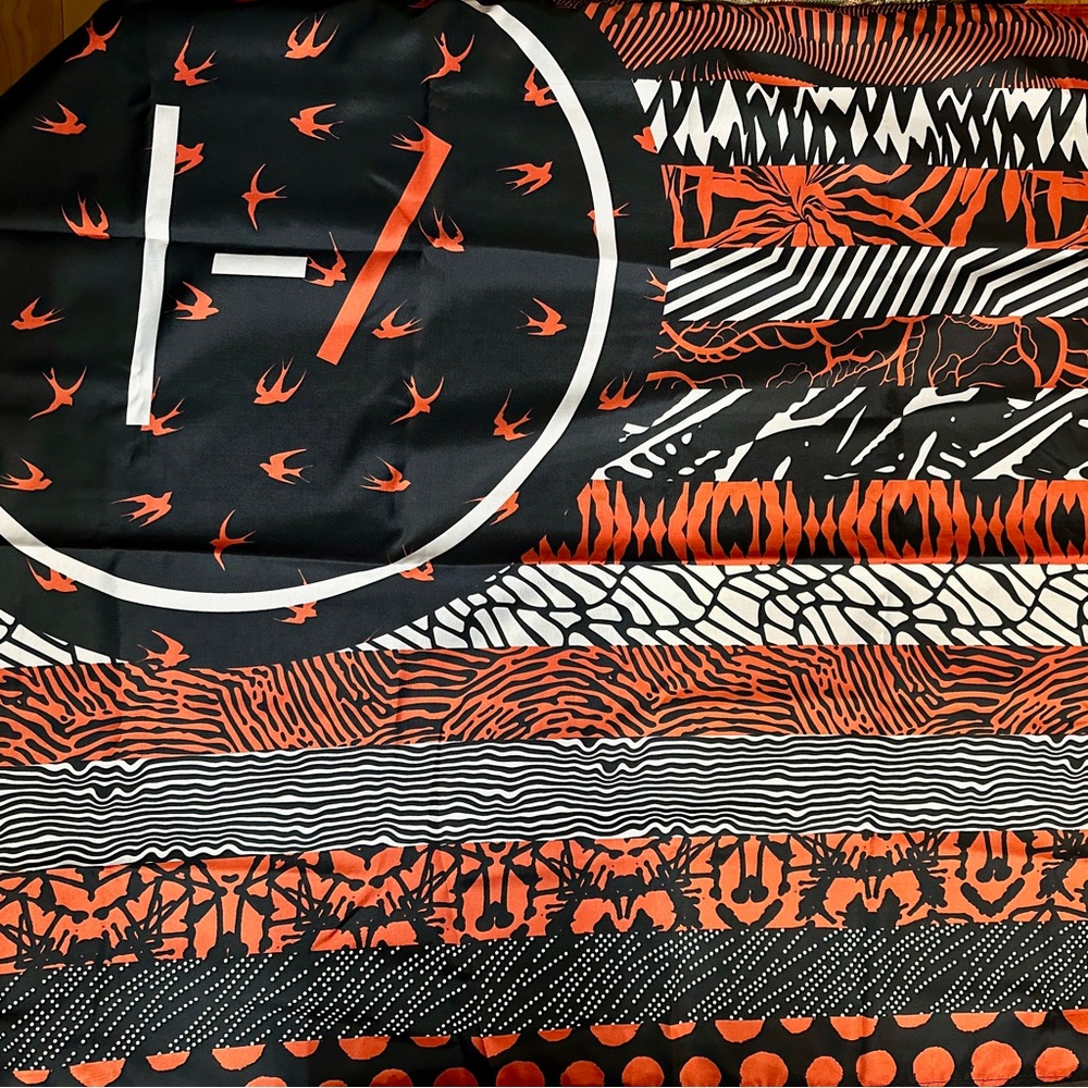 Twenty One Pilots Blurryface Flag